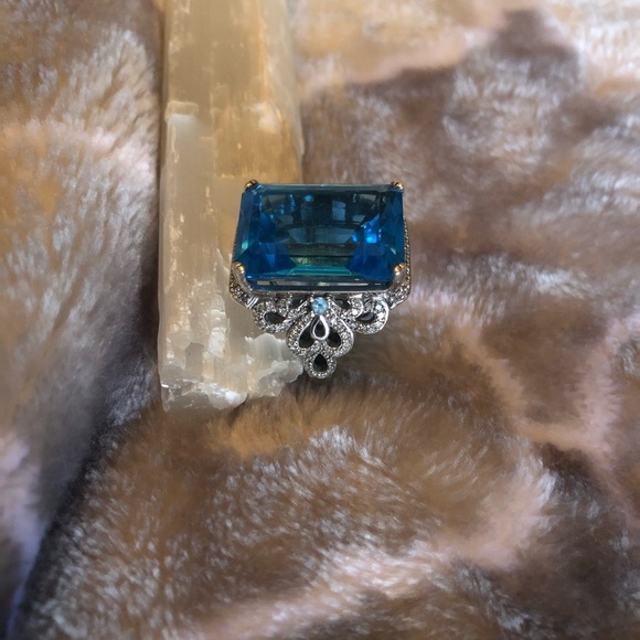 Blue Topaz Ring - 14 carat stone w/diamonds - Picture 2 of 5